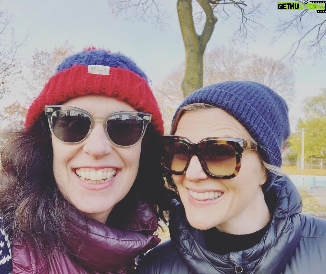 Jennifer Robertson Instagram - Missing home but love seeing my dear dear friends in the city I used to call home. #toronto