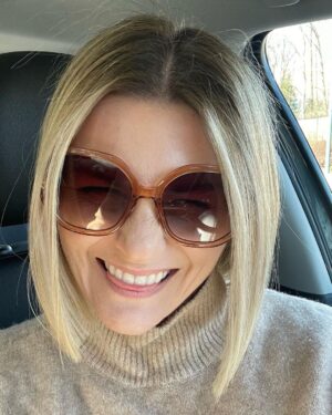 Jennifer Robertson Instagram - Two days of ☀️ in Vancouver winter makes my ❤️ happy.