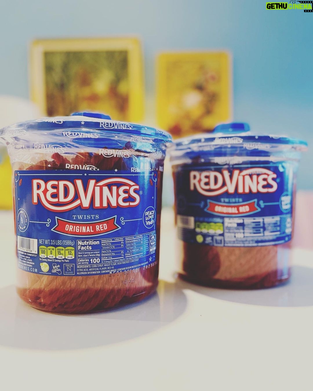 Jennifer Robertson Instagram - When you casually mention to your American friend @briannehowey that Canada doesn’t have Redvines and this arrives in the mail. ❤️ U