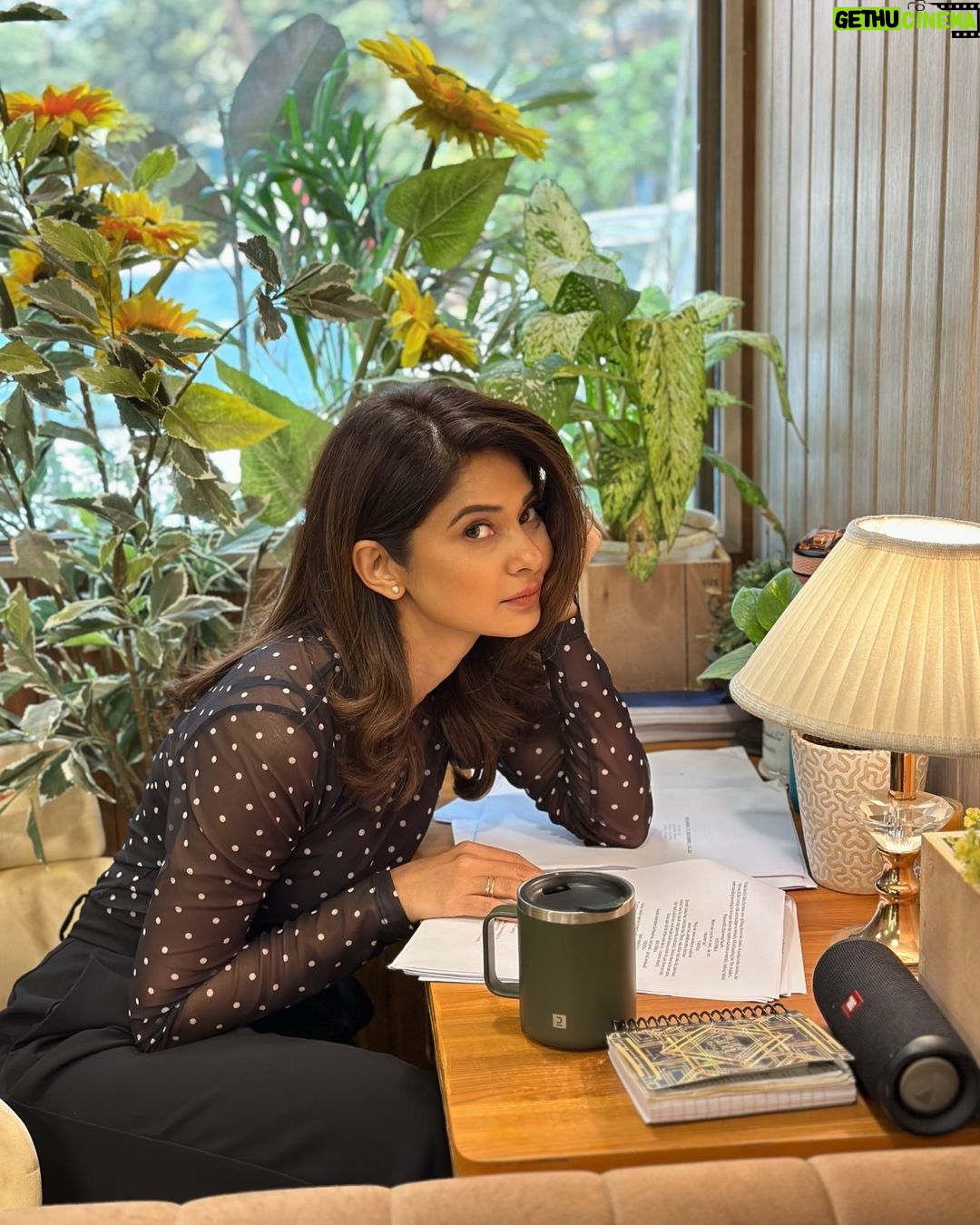 Jennifer Winget Instagram - Coffee, scripts and a sprinkle of cuteness – my recipe for a productive day!☕️📄✔️