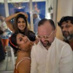 Jennifer Winget Instagram - Blessed be this season that engages the whole world in a conspiracy of love… …And yesterday was proof that I revel in its abundance! Thank you to everyone who made it and made “meri” Christmas a warm and fuzzy one. Family & Friends, both, the furry and fiercely steadfast kinds, who came from far and wide, and who also came bearing gifts. I see you, I feel you, I love you…to bits! 🎄✨ #christmas2023 #xmasrituals