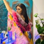 Jennifer Winget Instagram - Mirror Mirror on the wall🪞 I refuse to be at your beck and call. No you don’t show the best of me, For I am much more than the eye can see✨