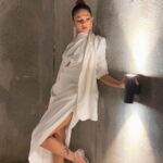 Jennifer Winget Instagram - Be not afraid of being called unfashionable. But stylish…??? Well, Thank you for the honour @brandempower.in My style avengers @sobosatan @sonamvaghani.mua @hairbysharda to the rescue!