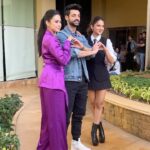 Jennifer Winget Instagram - Laughter, camaraderie, and a whole lot of fun with @karanwahi @reem_sameer8 Do catch us on the 12thFeb only on @sonylivindia #promtions#RvsR#sonyliv