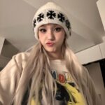 Jeon So-mi Instagram - Fluffy szn ☁️ What is ur fav winter drink