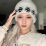 Jeon So-mi Instagram - Fluffy szn ☁️ What is ur fav winter drink