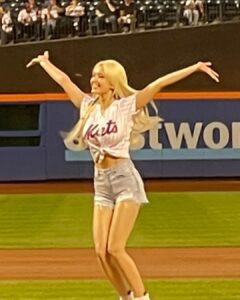 Jeon So-mi Instagram - NY TO CORE