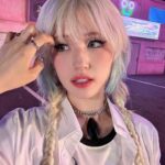 Jeon So-mi Instagram – 🌸➰😈