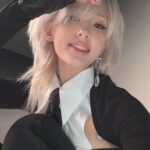 Jeon So-mi Instagram – 컴백 🦷틀남아서 신난사람이요🪩🔫!!