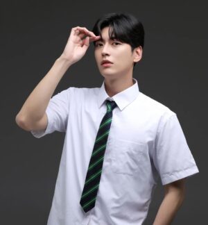 Jeong Si-hyun Instagram - 안녕? 나 신수호야 나 좀 멋지지?