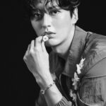 Jeong Si-hyun Instagram – ❤️
Artist – Jeong si hyun / @jeongsihyun
(for. @double_v_ent)
Director – Kwon ji woo, Seo you jin
Photographer – Kang sang uk (강상욱) / @cozy_graphy
Make-up Artist – Jang somi (장소미) / @_lavendery
Hair Artist – Han kyul (한결) / @1kyulee 
Stylist – Song hye-ran(play ssong) 
Stylist assist – Park mi kyoung