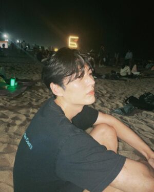 Jeong Si-hyun Instagram - 🌊🐳