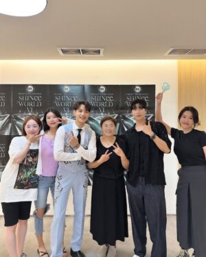 Jeong Si-hyun Instagram - 샤이니 사랑해요 
건대 사랑해요 
#shinee#kufilm
