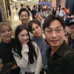 Jeong Tae-woo Instagram - #악마들 #시사회 귀화형이 중심을 잡아주고 승환이형이 미친 임팩트를 주고 대환이형의 밀고 당김의 여운과 장동윤의 새로운 변신 한국판 페이스오프 '악마들' 간만에 우리 라이어팀과의 즐거운 영화관람 시간이었음.👍 #장동윤 #오대환 #최귀화 #신승환