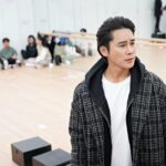 Jeong Tae-woo Instagram - #연습중 내 아이들에게 보여주고 싶어서 이 공연에 참여하게 되었습니다. 아이들이 아빠를 무대에서 보는 건 처음일거예요. 무엇이 정상이고 무엇이 비정상인지를 가르는 세상에 동화 같은 이야기와 음악으로 인간의 다름을 이야기하는 배리어프리 방식의 놀랍고 따뜻한 공연입니다. #푸른나비의숲 #배리어프리 #모두예술극장 #문화체육관광부