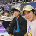 Jeong Tae-woo Instagram - NCT DREAM TOUR 아이둘 데리고 아이돌 콘서트 내가 따라 부를 수 있는 노래는 요거 하나 -캔디- 너희들이 즐겁다면 난 기쁘다 😄 #nctdream #고척스카이돔 #시즈니 너무나 질서정연한 팬문화에 다시 한번 놀람 🤩