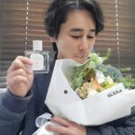 Jeong Tae-woo Instagram - 희망에도 향기가 있다면.. 그 향기로 가득한 세상은 어떤 모습일까. 모든 아이들이 마음껏 꿈꿀 수 있는 세상. 나눔을 기뻐하는 사람들. 그로인해 더 많은 희망이 피어나는 세상. @kfhi_official 이번 캠페인을 통해 해외아동결연을 시작하는 후원자들에게 향수 HOPE 를 선물로 드립니다. 월3만원으로 후원아동의 스폰서가 되어 아이들에게 희망과 사랑을 전해 주시고 희망의 향기를 담은 향수와 꽃도 선물로 받으세요. #희망의향기 #희망친구기아대책 #한정판향수 #꾸까 #기쁨 #감사