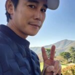 Jeong Tae-woo Instagram - 행운의 eagle 생애에 한번 기록하기 어렵다는 샷 이글을 하니 기분은 참 좋구만 😊 홀컵 안에서 공도 웃고 있더라구 ㅎㅎ