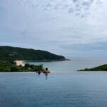 Jeong Tae-woo Instagram – 꾸밈없는 자연속 안식처

우리 부자는 잠자는 시간만큼 
물 속에 있었다고 한다. Zannier Hotels Bāi San Hô