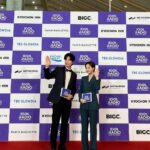 Jeong Young-han Instagram - 레드카펫 MC보러 갔다가 음악이 나오길래.. 또 참지 못했다. with.늘 든든한 멋짱 선배 @suzsuzworld Seoul World Cup Stadium