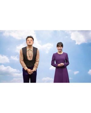 Jeong Young-han Instagram - 월요일 아침부터 힘차게 그룹빽

1000만뷰 @_thegayoung 원조 뉴스춤 선배님과 돌아온 JYP🕺

월드컵 하이라이트 첫 생방 4분 전,, 
컴백소식 보도했다고 사진까지 챙겨주셔서 감사합니다 🙇🏻‍♂️