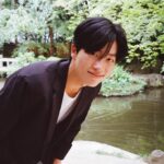 Jeong Young-han Instagram - 2023.8 FUK🎞️ 여유의 본질은 더 갖춤이 아닌 필요치 않음에 있었다. Fukuoka, Japan