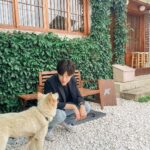 Jeong Young-han Instagram - 따뜻한 주말로 가을을 떠나보내며🍂 카타르 월드컵 주 7일 대장정 파이팅! 내일부터 07:50 ~ 8:30 월드컵 하이라이트 ‘모닝골’ MC로 인사드립니다! ⚽️ 카페아키라