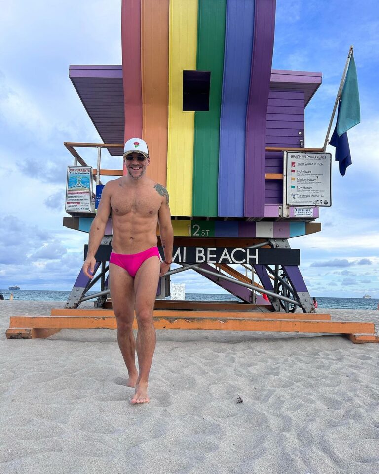 Jeremy Hudson Instagram - humidity & happiness 💞 South Beach, Miami Beach