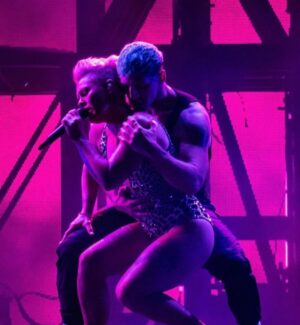 Jeremy Hudson Instagram - HAPPY BIRTHDAY @pink 

Beyond grateful to be a part of your legacy. 

Beyond grateful to share my heART on your stage.

Beyond grateful to call you a friend. 

You continue to inspire me and bring so much goodness to my life n the world! 

Thank you will never be enough. 

I love you WILDLY and ENDLESSY!
