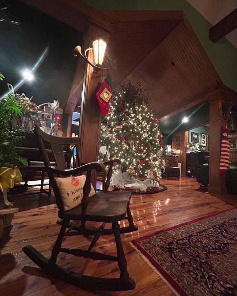 Jeremy Hudson Instagram - Family Traditions 🥰 South Carolina
