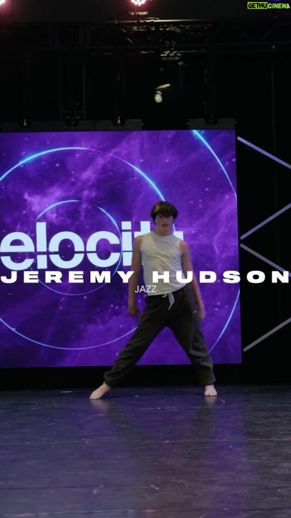 Jeremy Hudson Instagram - This class was dedicated to all the Jazz dancing legends who have inspired and helped me grow into the artist that I am—— As dance continues to evolve for young artists, it’s very important for me to share the roots and foundation of what I valued so much learning throughout my dance career 🩵 Choreography : @jhudmoves Dancer : @jonah.ledvina Music : @janetjackson Video : @patrickanthonydp @velocitydanceconvention #jazzdance #velocitydanceconvention #movement #dance #pop #janetjackson #jhudmoves