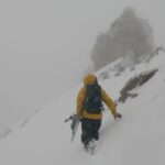 Jeremy Jones Instagram - Some Dad pow with @ming.t.poon today. On my way to splitboard today I was overjoyed at the thought of how easy it is to get away from people and enjoy gliding up and down mountains with a few friends. #ihearthovercrafting #jonesshralpiniststretch #jonesmtb