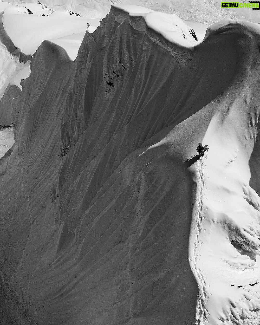 Jeremy Jones Instagram - The softer side of Shralpinism seen through the eyes of master lensemen @andrew_miller during a 3 day run of high pressure, soft snow and stability. Getting those three things to line up is quite rare. Maybe 5 to 10 times a season? When the sun, stability, and powder portal opens I get a one track mind and become useless outside of the mountains.