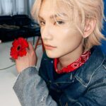 Jeremy Lee Instagram – 2023 最後一天了 
這一年感覺好像過的很快 

在看手機相冊的時候 
才發現 今年真的好像做了很多事情 
無論是Mirror還是自己Solo
都體驗了更多以前沒做過的事情 
回頭一看原來First take 是三月錄的 
但感覺好像上一年的感覺

今年最大的挑戰應該是 830的solo con
人生第一個個人演唱會 
要準備的東西更加多 
想要展示的東西也更多 
很慶幸自己能夠有這麼一個好的機會 

然後就是有屬於mirror的第一部電影 
十二怪盜 
拍攝的時候也是嘗試了很多新的東西 
也是一個很好的體驗 
回頭一看真的有很多的第一次

今年出的四首歌
都是關於愛情的
Closer 》 You First 〉 Fever 》 獨角獸之戀 
都是新的嘗試 也是很感謝公司支持 
讓我可以嘗試不同的風格 
明年又有新的嘗試
期待 

今年有很多東西都變了 
但唯一不變的就是Unicornsss
今年你們陪我一起經歷了很多很多 
謝謝你們風雨不改的支持著我 
明年再一起經歷更多吧 

感謝遇到的所有的人 
謝謝今年做過的所有的事 
2024 繼續加油 

#bye2023 
#hello2024