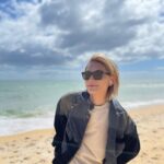 Jeremy Lee Instagram - 陽光與海灘 #好大風 #放棄髮型 #好在有星級攝影師carry #謝謝呂大師 #謝謝盧大師