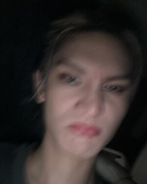 Jeremy Lee Instagram - 第十三場啦
但係我地外星三少女竟然唔記得影相 🫠
feeling feeling so sad 
唔緊要 今日用自拍代替😂
聽日再補返啦 
第十四場嘅朋友 
聽日見❤️

#mirrorweare #mirrorfeelthepassionconcerttour2024