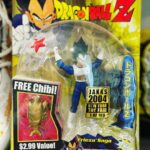 Jeremy Padawer Instagram – In 2004, we made this 1:100 NY Toy Fair Dragonball Z Frieza Saga Battle Damaged Vegeta. I’ve never seen it offered for sale. We included a free, gold Chibi.

I think it’s funny we called the Chibi free… in that this was a media giveaway. LOL

I was 29 when we made these – IF you were in our NY showroom that Feb 2004, we handed out 1:100’s for WWE (Warrior), Mucha Lucha, DBZ, Van Helsing, Classic Monsters, Yu Yu Hakusho and more. Insane. What a haul.

Super duper rare #DragonBallZ
