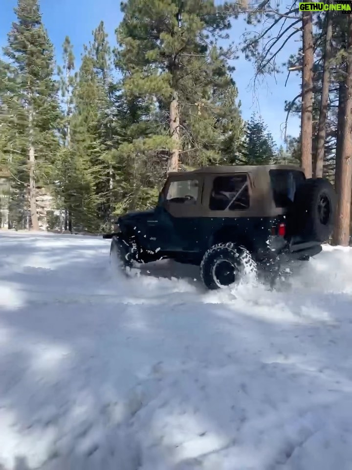 Jeremy Renner Instagram - Monday morning Pre winter preparation couldn’t be more fun !! #reno #tahoe