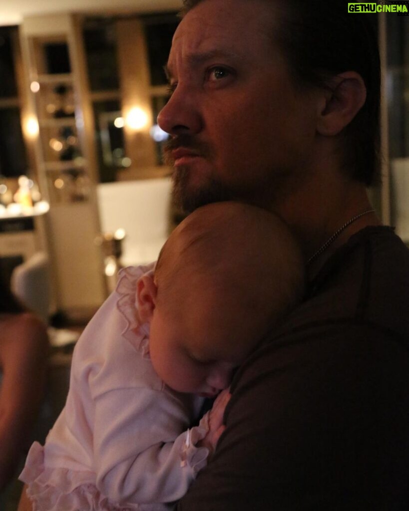 Jeremy Renner Instagram - As you took your FIRST breath, gripping my finger tightly (palmers reflex), I instantly understood my directive in life as a father. That If I do right by you, we will be holding hands as I take my LAST breath 🙏❤️🙏. Happy Birthday to my number one #proudpapa