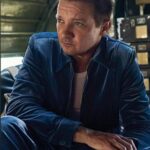Jeremy Renner Instagram – Have a wonderful weekend!  Sending you all love and blessings 🙏.