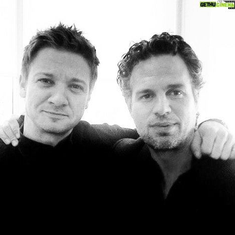 Jeremy Renner Instagram - Happy birthday my dear friend. Wishing you and your family a beautiful celebration today and a very happy holiday ! I’m thankful for the years of your friendship brother !!