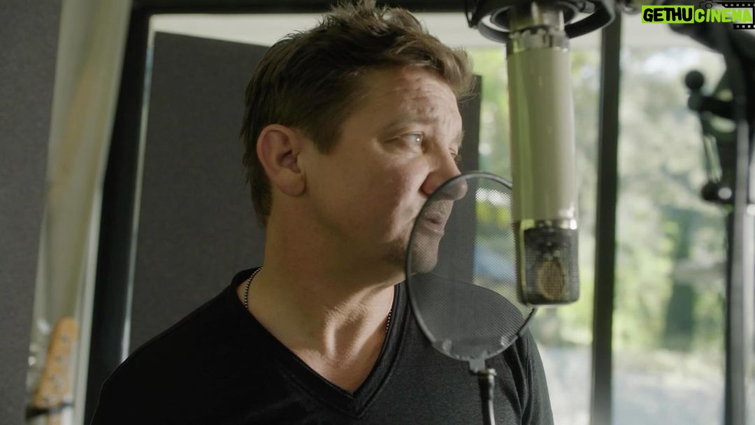 Jeremy Renner Instagram - I am overwhelmed and astonished by the kindness of others…. I live and breathe in gratitude for the opportunity to witness these pure HUMAN experiences … I have nothing left to say except thank you all 🙏🏼. #loveandtitanium