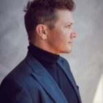 Jeremy Renner Instagram - Thank you @cigarandspirits for the afternoon chat and shoot with @johnrussophoto for our very special family run @sweetgrassvodka company out of Charleston SC…. #inthespiritofspirits #drinkresponsibly