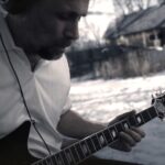 Jeremy Sisto Instagram - Some springtime jazz on a winter's day. Great guitarist named Julian Lage. #julianlage #Nocturne #SpikeHughes #jazz