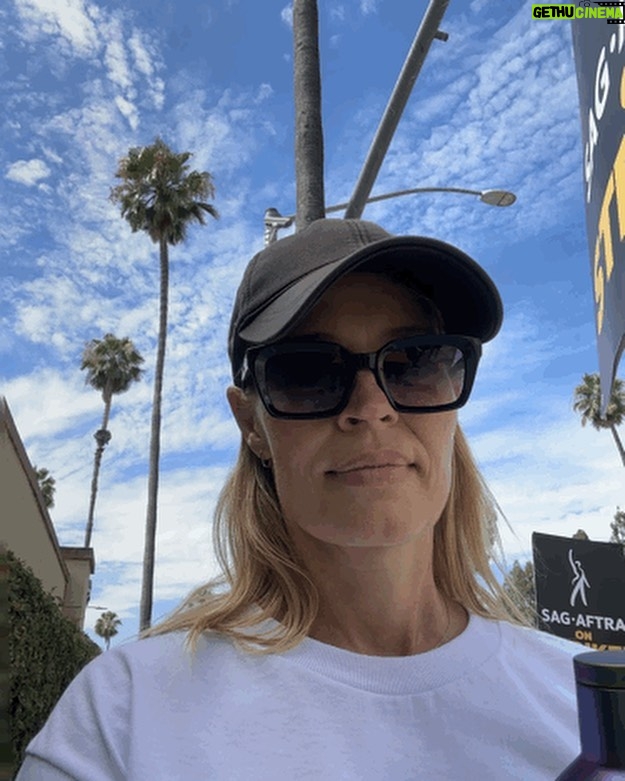 Jeri Ryan Instagram - 36 hours ago: south of France This morning: @sagaftra PICKET LINE, BABY!!! ✊🏼 #SAGAFTRAstrong #unionstrong