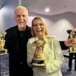 Jeri Ryan Instagram - I mean… 😍🤯💗 @jamescameronofficial @realmichellehurd @sabrejet @saturnawards