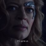 Jeri Ryan Instagram - The moment she truly became a Captain… 🖖🏼 Posted @withregram • @startrekonpplus “I thought I could one day inspire people to follow me, even if it’s dangerous.” This is her moment. #StarTrekPicard