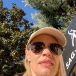 Jeri Ryan Instagram - Disney, Day 111. Our WB family REPRESENTING! ✊🏼 One day longer. One day stronger. AS LONG AS IT FUCKING TAKES. ✊🏼 @sagaftra #sagaftrastrong #sagaftrastrike #power2performers