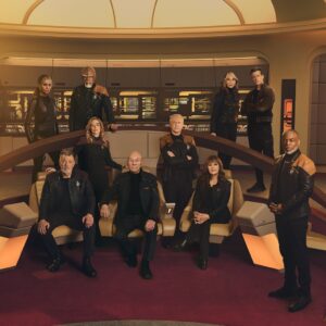 Jeri Ryan Instagram - Family portrait. 🖖🏼
#StarTrekPicard series finale drops this week!!!
@startrekonpplus