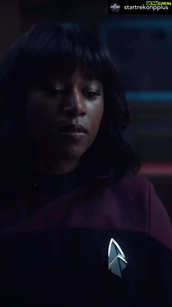 Jeri Ryan Instagram - #respect Love the relationship between these two. 🖖🏼 And how awesome is @ashleisharpechestnut as Ensign LaForge?? Posted @withregram • @startrekonpplus If she says her name is Seven, her name is Seven. Period. #StarTrekPicard